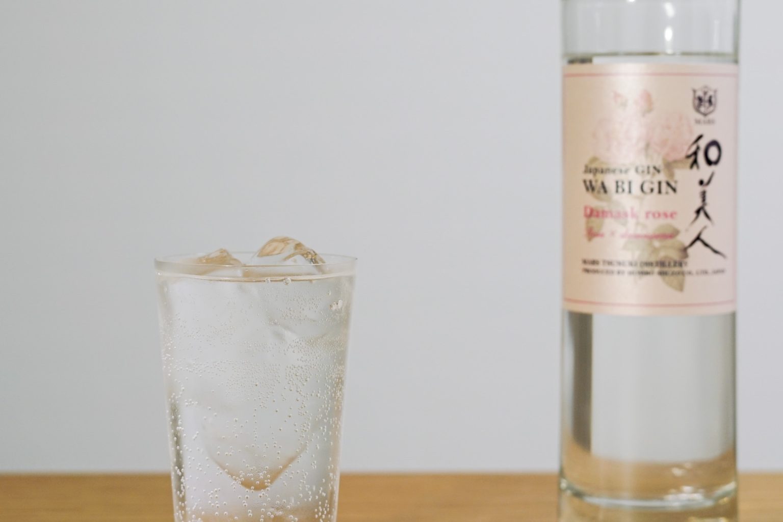 【和美人 ダマスクローズ】バラ香る限定プレミアムクラフトジンの味をレビュー！ ぽよんちょおじさんのエエ事おしえたる。